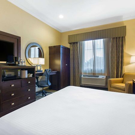 The Oaks Hotel & Suites باسو روبليس، سان لويس أوبيسبو، كاليفورنيا المظهر الخارجي الصورة
