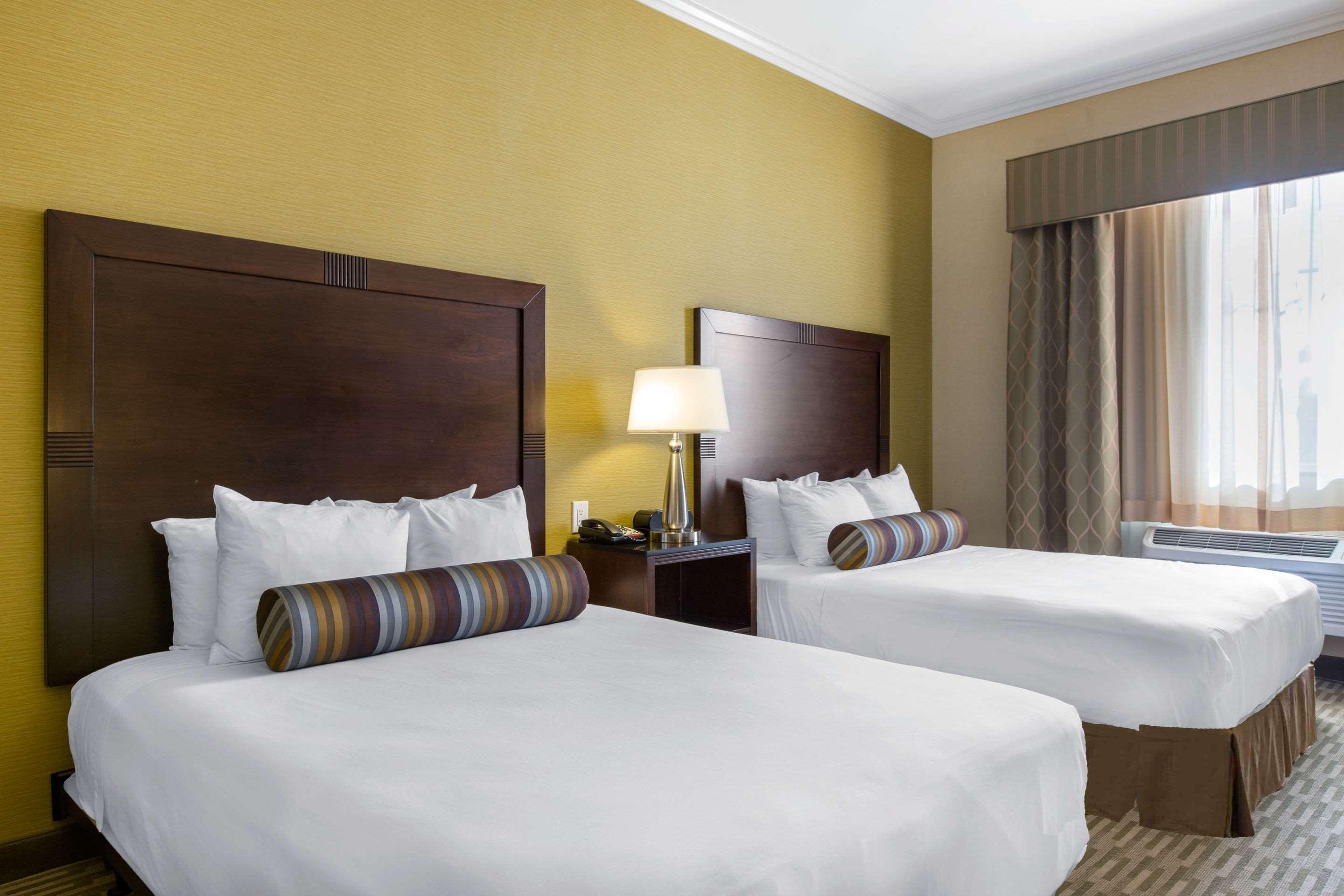 The Oaks Hotel & Suites باسو روبليس، سان لويس أوبيسبو، كاليفورنيا المظهر الخارجي الصورة