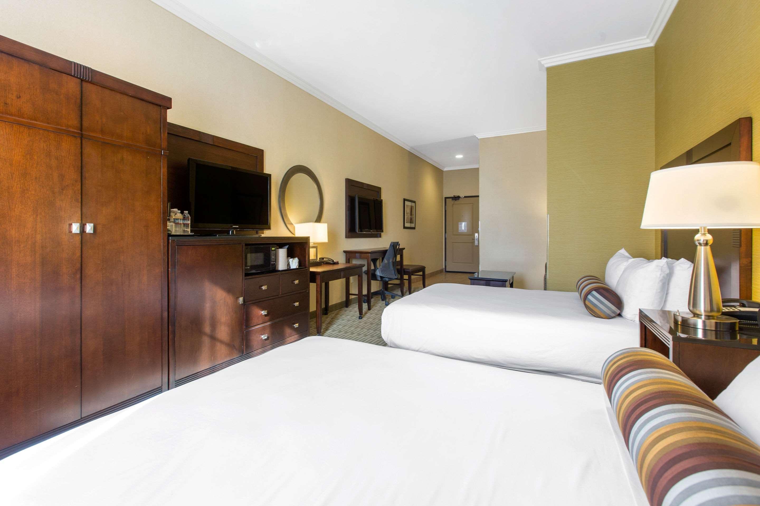 The Oaks Hotel & Suites باسو روبليس، سان لويس أوبيسبو، كاليفورنيا المظهر الخارجي الصورة