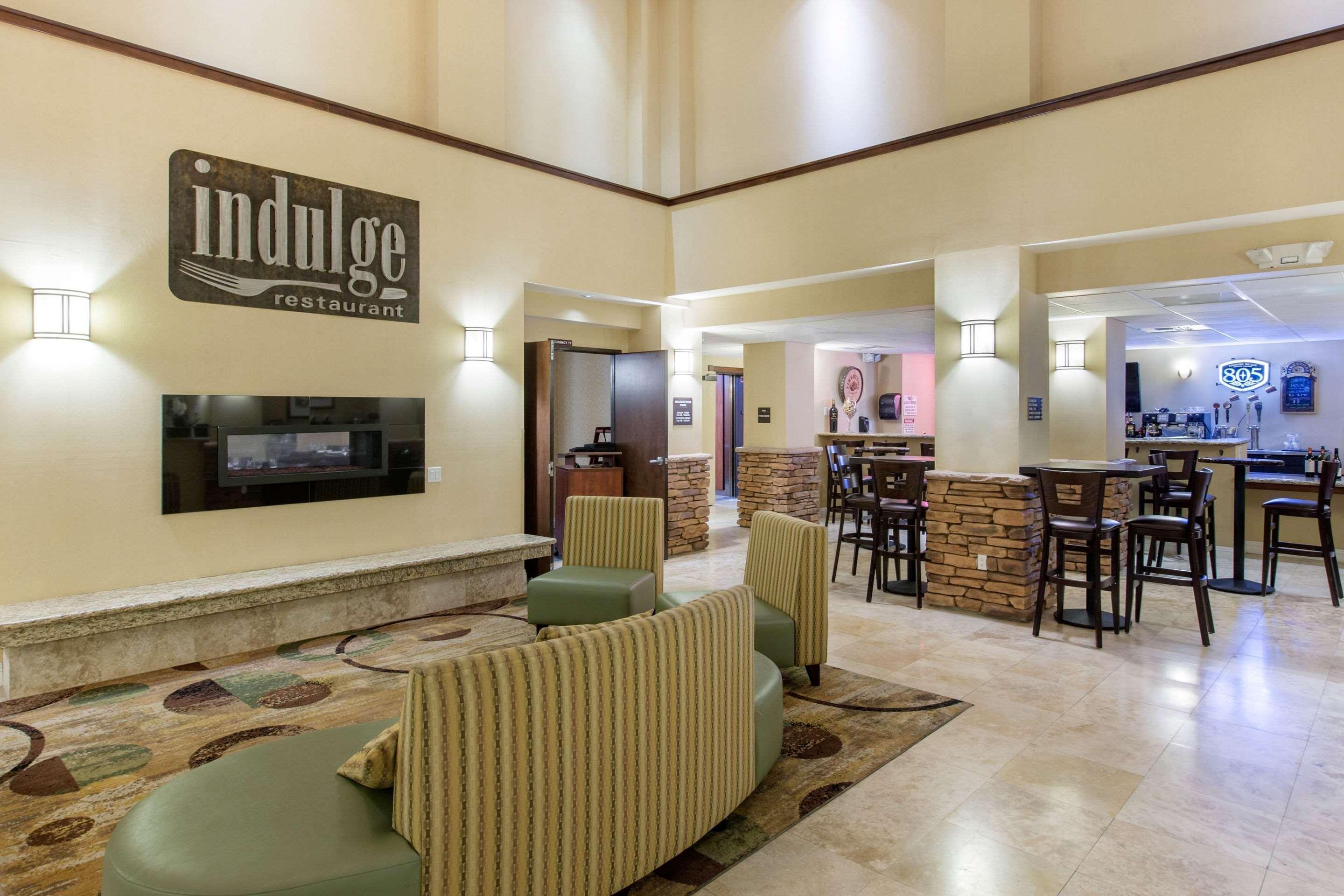 The Oaks Hotel & Suites باسو روبليس، سان لويس أوبيسبو، كاليفورنيا المظهر الخارجي الصورة