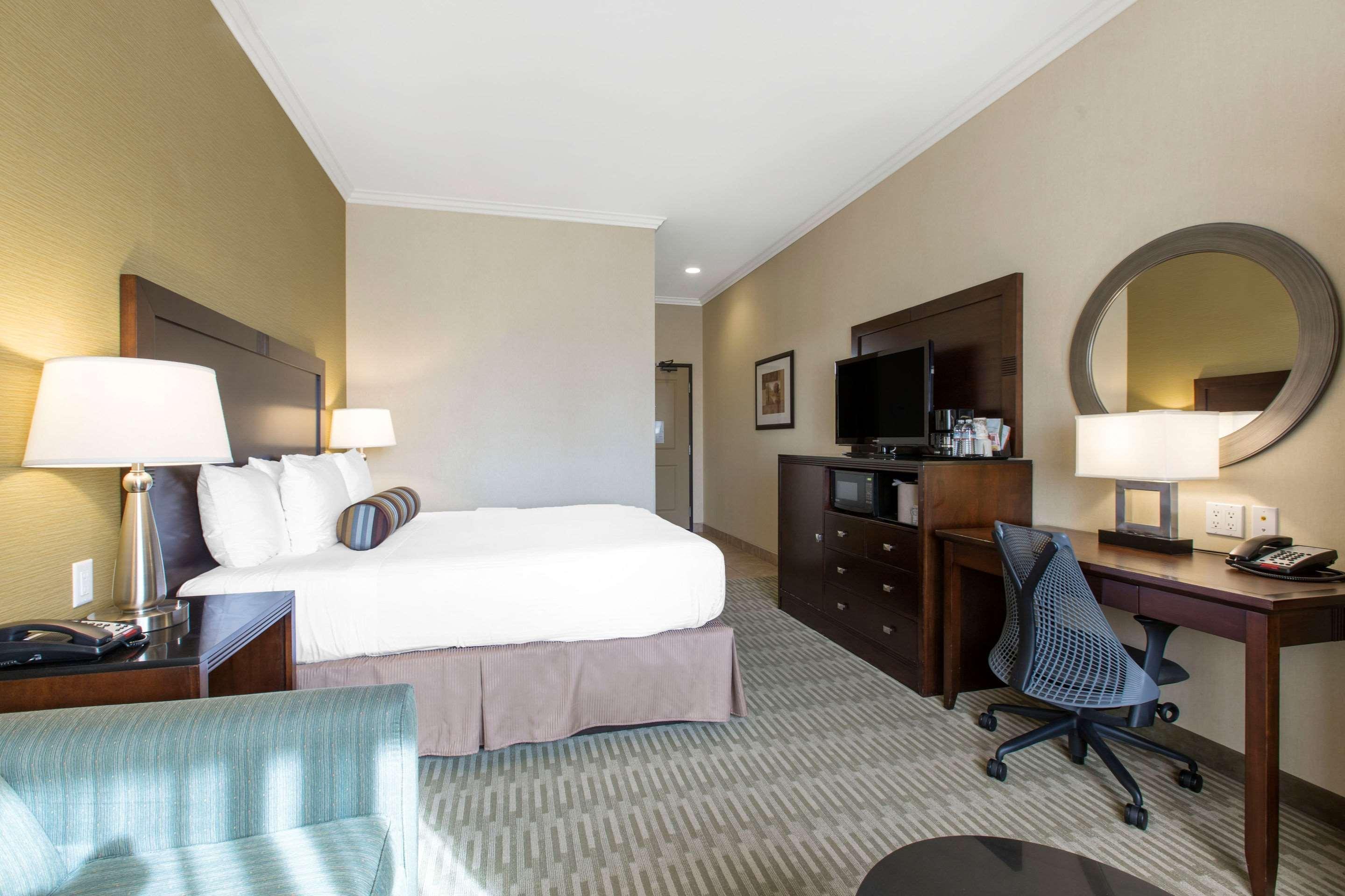 The Oaks Hotel & Suites باسو روبليس، سان لويس أوبيسبو، كاليفورنيا المظهر الخارجي الصورة