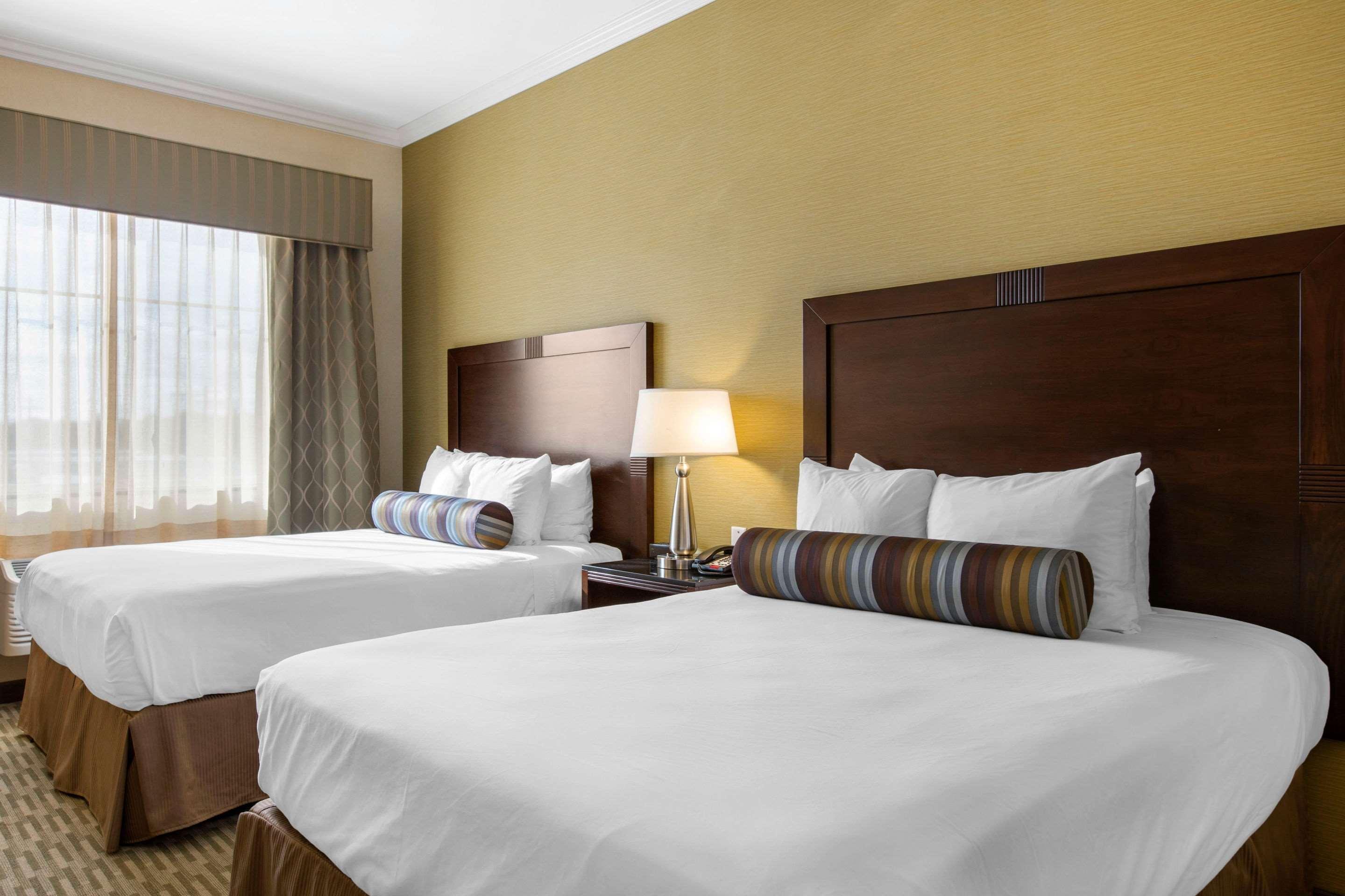 The Oaks Hotel & Suites باسو روبليس، سان لويس أوبيسبو، كاليفورنيا المظهر الخارجي الصورة
